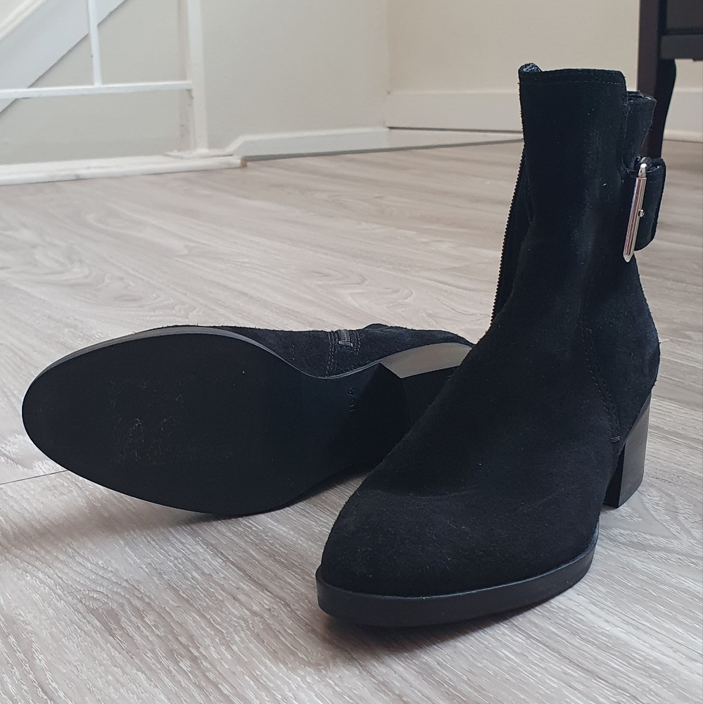 ‼️EUC VIA SPIGA OCTAVIA SUEDE BUCKLE BOOTS‼️